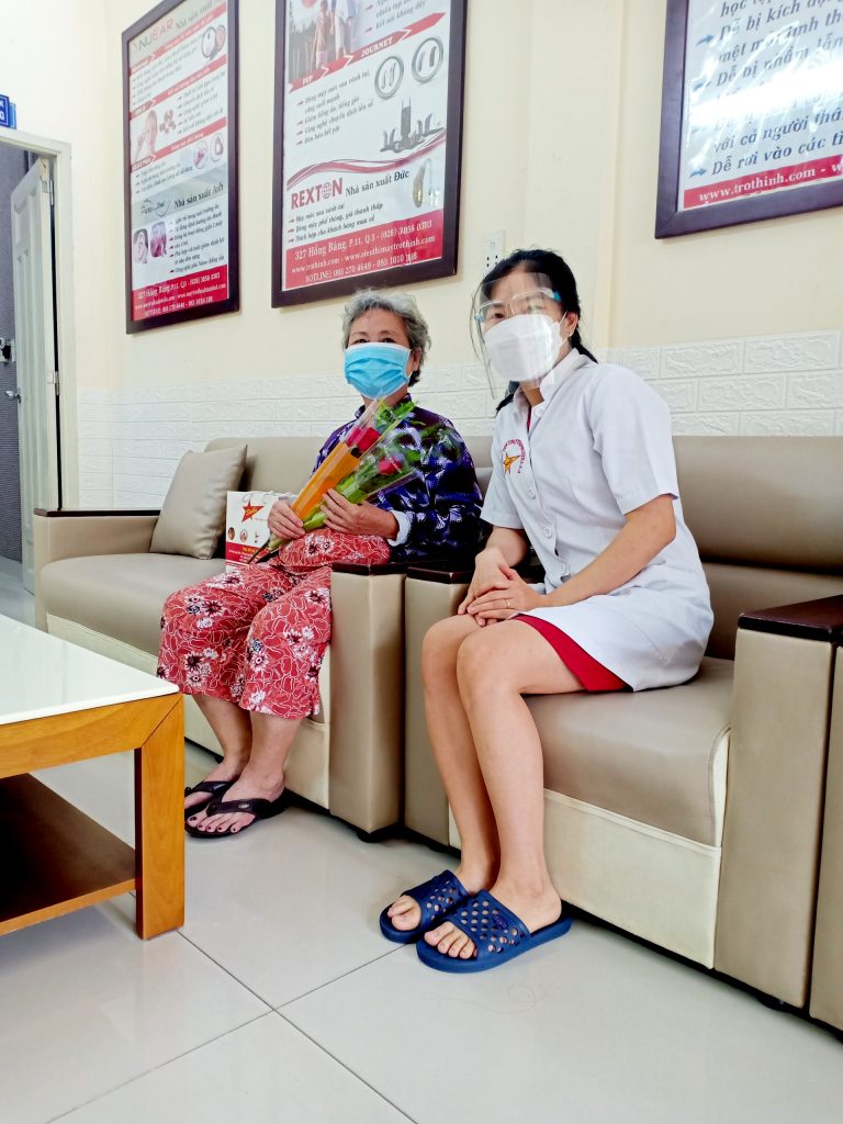 Máy trợ thính - khách hàng 4